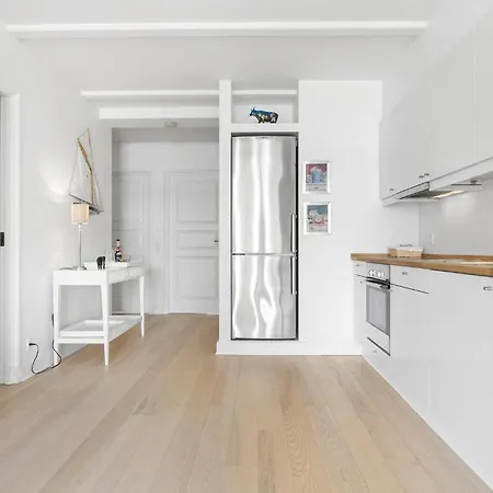 2 Bedroom Stunning In Grsten Holiday home *